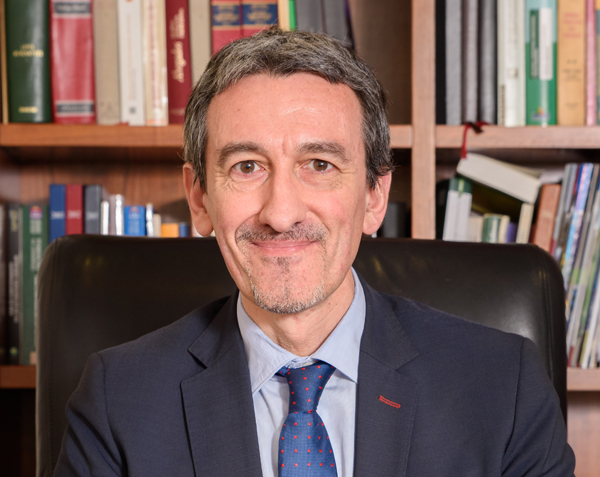 Óscar Calderón